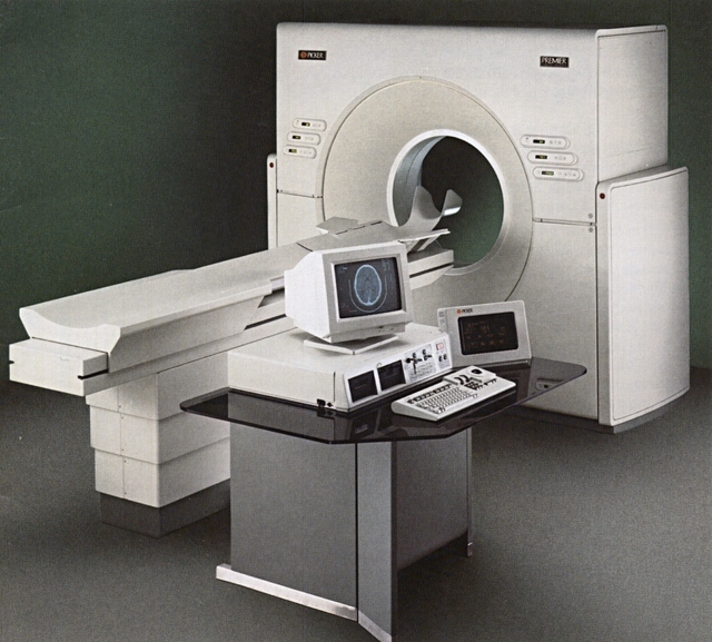 Picker IQ Premier 1992. Bildarchiv Röntgengeräte aus dem Zentrum für das Radiologische Erbe der Niederlande (mit freundlicher Genehmigung).